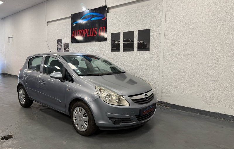 Opel Corsa 1.3 CDTI 16V 75 ch, photo 1 sur 5